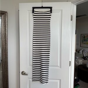 Edikted Navy and White knit Maxi Dress